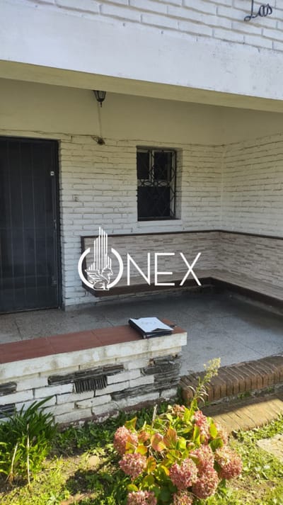 SE VENDE EXCELENTE PROPIEDAD EN ATLANTIDA, MUY BUENA UBICACIÓN.