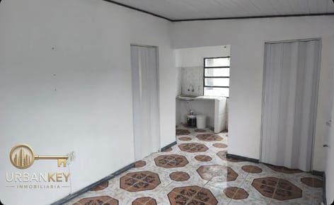 Alquiler apartamento 2 dormitorios, entrada para auto y patio Paso de la Arena