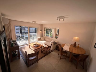 Alquiler Apartamento 2 Dormitorios 2 Baños Garaje Muy Luminoso En Carrasco Norte