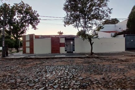 Alquilo Amplia Casa para Oficina en Carmelitas