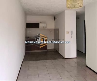 Alquiler 1 dormitorio Parque Posadas, piso bajo