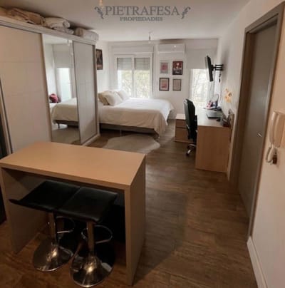 Venta de apartamento, monoambiente, 1 baño , balcón . Punta Carretas