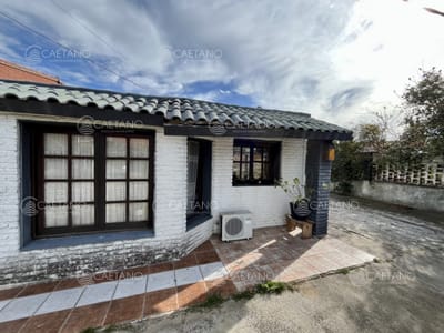 Gran oportunidad. Casa a reciclar