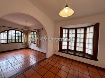 EN VENTA ESPECTACULAR CASA A CORTA DISTANCIA DE LA PLAZA DE TOROS COLONIA.