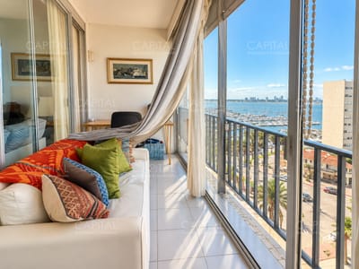 Apartamento de dos dormitorios y garaje en venta, Peninsula de Punta del Este