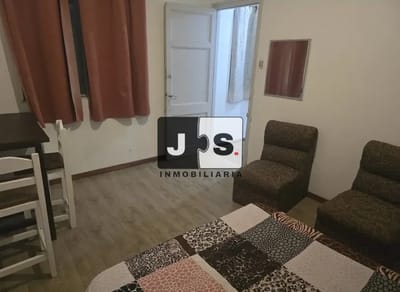Apartamento en venta de 2 dormitorios en Ciudad Vieja acepta banco gastos bajos