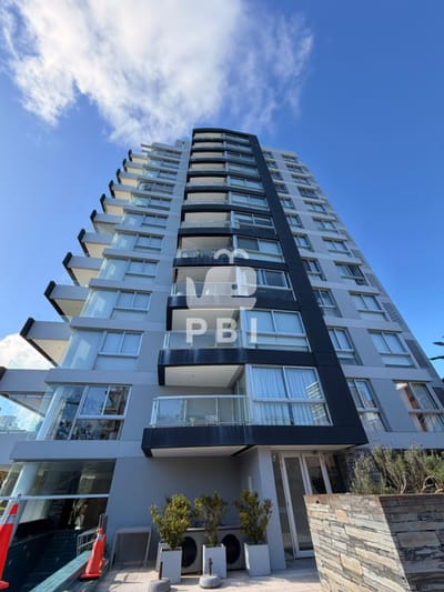 Exclusivo departamento en Punta del Este  - Edificio Torre del Mar  - Ref : PBI16242