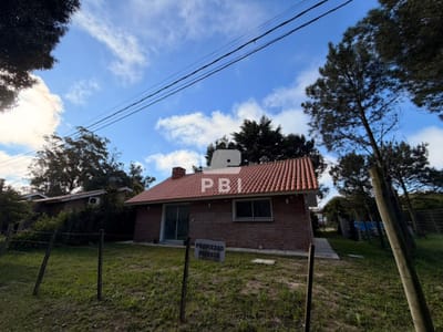 Exclusiva casa en Barrio Parque Pinares de 2 dormitorios a estrenar - Ref : PBI16247