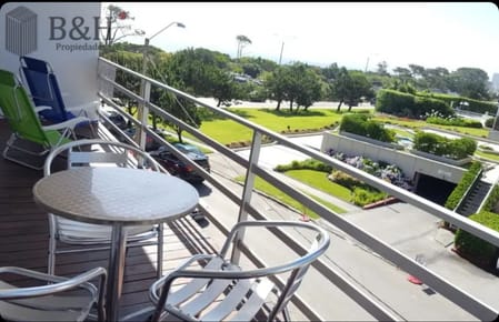 Departamento de 2 dormitorios en venta en Playa Mansa