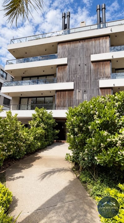 Apartamento en venta c/ cochera en Parque Miramar