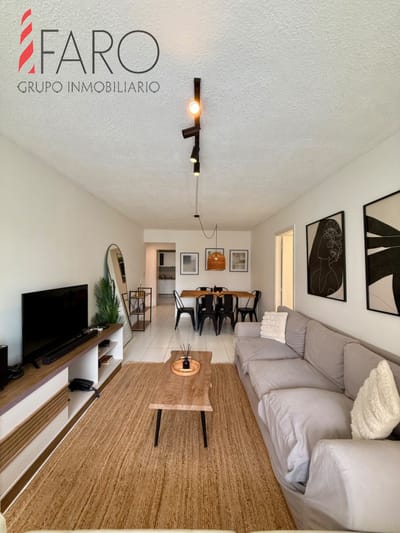 Apartamento con vistas al mar