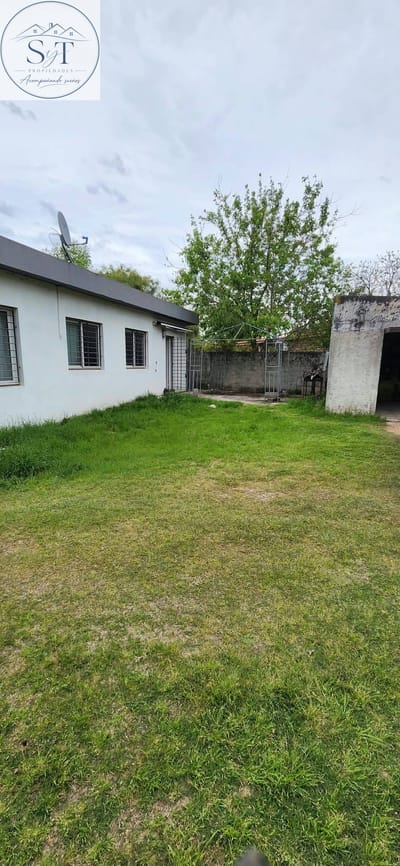 Casa en venta c/ cochera en Solymar