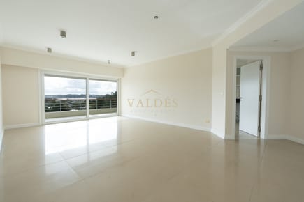 Apartamento en venta Playa Mansa 4 ambientes