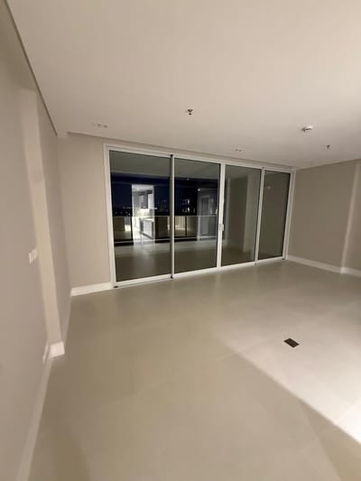 Exclusivo Departamento en Alquiler con Vistas Panorámicas en The Address, Asunción