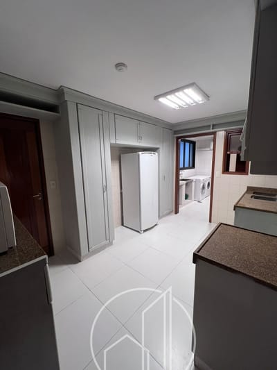 ALQUILO DEPARTAMENTO DE 3 HABITACIONES TOTALMENTE AMOBLADO - A UNA CUADRA DE AVDA ESPAÑA