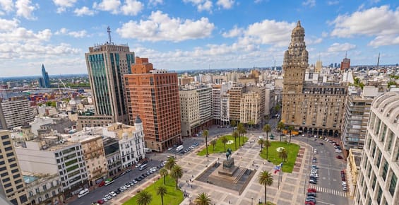 Apartamento en alquiler frente a Plaza Independencia