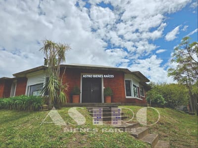 Casa Venta Tres Dormitorios Gran Terreno Lausana