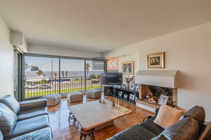 Venta apartamento de 3 dormitorios + servicio en Pocitos Nuevo