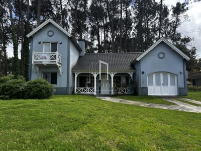 Venta casa en Solanas barrio Cerrado