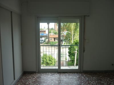 CAMINO MALDONADO APARTAMENTO AL FRENTE