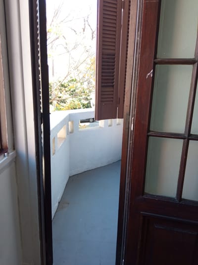APARTAMENTO PRIMER PISO POR ESCALERA. BUEN ESTADO