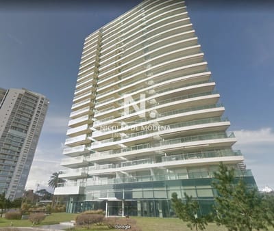 Gran departamento ubicado en Gala Tower, de 3 dormitorios,  Punta del Este