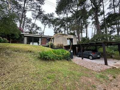 Vende casa muy linda en Pinares , Punta del Este