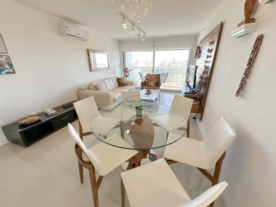 Hermoso Apartamento en venta a pasos del mar.