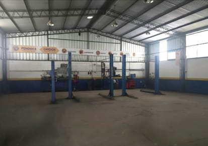 Alquiler Galpón o Nave Industrial 270 m² en Lagomar Sur, sobre Av. Giannattasio