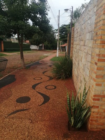 VENDO HERMOSA PROPIEDAD EN BARRIO SAN MIGUEL-SAN LORENZO