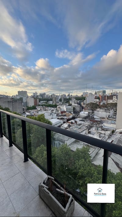 ALQUILER Penthouse 2 Dormitorios con Garage Fijo en Cordón Sur