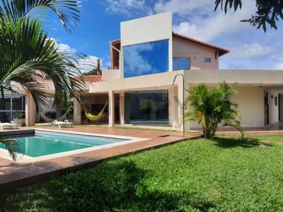 EN VENTA | Casa de 5 Dormitorios en Suite sobre 956 m² con Piscina y Sauna en Luque