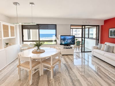 Apartamento de 3 dormitorios en venta - Playa Brava - Punta del Este