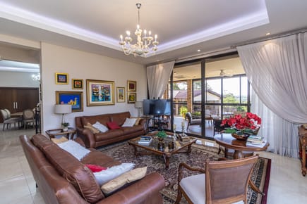 EN VENTA | Casa de 6 Dormitorios con Vista al Río en Paraná Country Club