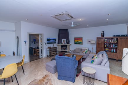 EN VENTA | Casa de 5 Dormitorios en Suite con Piscina en Paraná Country Club