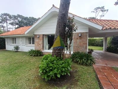 Disponible en alquier Casa en Mansa - Punta del Este, a pasos del mar - Ref : EQP8566