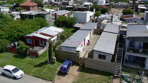 Complejo de 4 apartamentos en venta con renta | La Candelaria, Maldonado