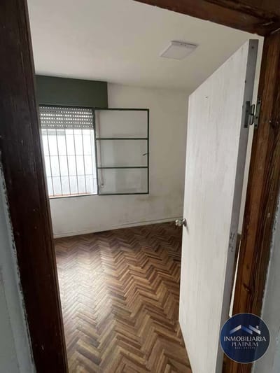 Apartamento de 2 dormitorios c/ cochera en Pocitos