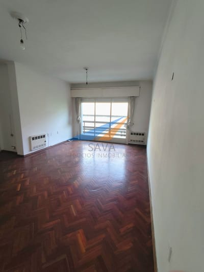 Alquiler Apartamento 3 Dormitorios + Servicio en el Centro! Excelente Ubicación