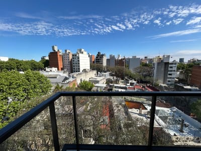 Alquiler apartamento 1 dormitorio terraza garaje piso alto Guana y Eduardo Acevedo nuevo Cordón