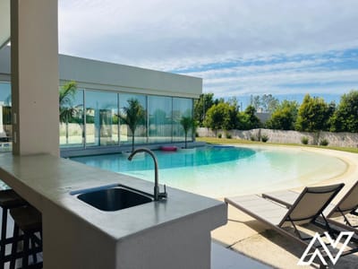 VENTA CASA  EN TAHONA 3 DORMITORIOS