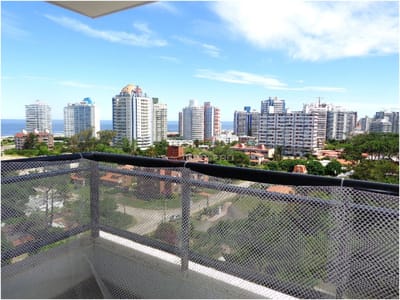 Apartamento en Venta en Punta del Este. Excelente opción!! a metros de la playa brava