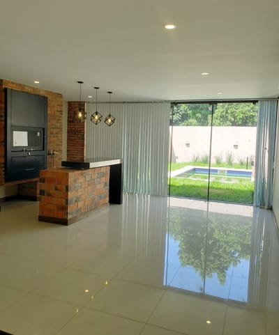 Exclusivo Dúplex a estrenar ubicación privilegiada a pasos de Av. Cacique Lambaré.
