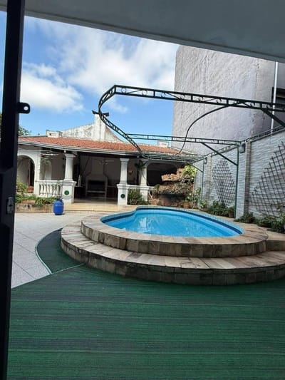 EN VENTA | Casa de 4 Dormitorios con Piscina Cerca de Cristo Rey y la UAA