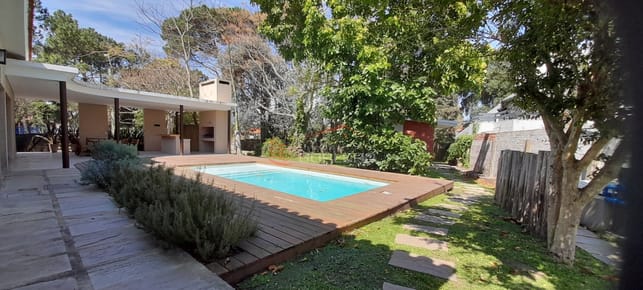 Mansa de Punta del Este, zona de colegios con renta, 4 dormitorios