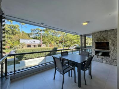 Apto en venta con parrillero de uso exclusivo