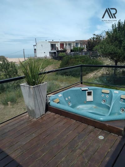 Casa en alquiler temporario c/ cochera en Ocean Park
