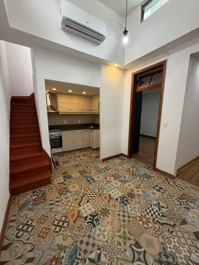 Apartamento Reciclado En Excelente Estado, Con Muy Buena Ubicacion!!