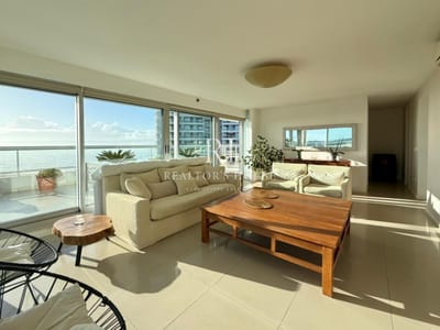 Exclusivo Penthouse en Torre de categoría
