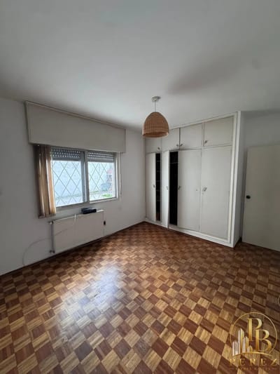 La blanqueada casa 4 dormitorios 2 baños con garaje